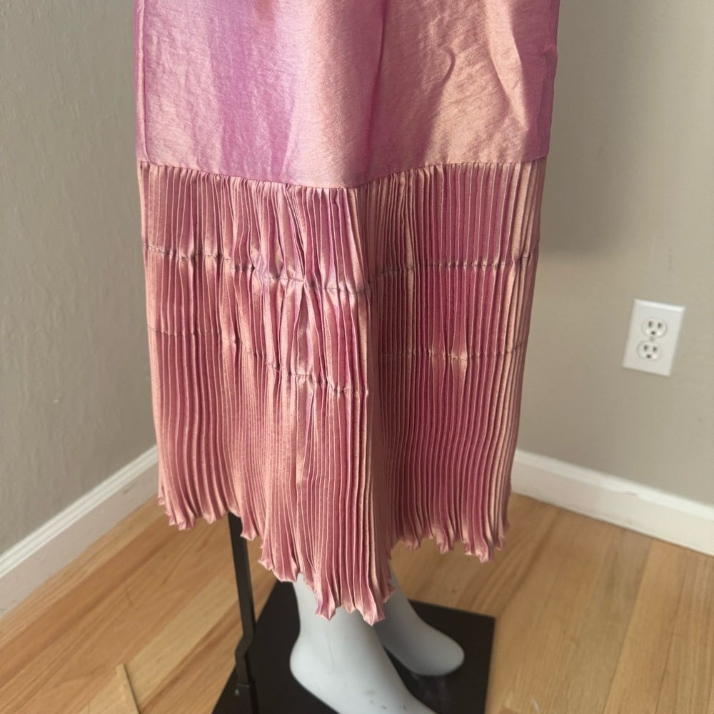 LILITH France Midi Skirt Iridescent Shimmer Rose Pink Pleated A-Line Size Large - Picture 9 of 16